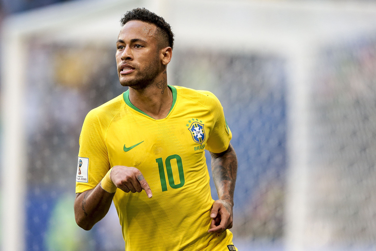 这套锋线由 这套锋线由